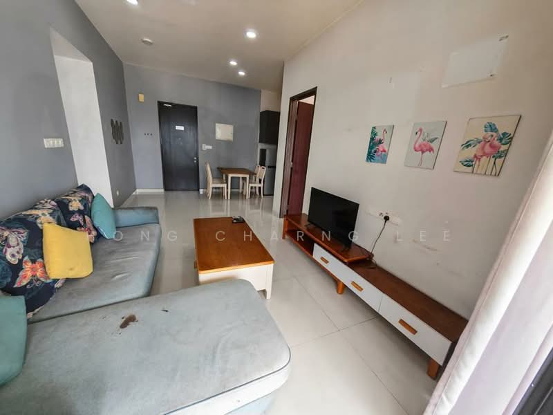 Royal Strand @ Country Garden Danga Bay untuk Untuk Disewa - RM 2,200 /bulan, Mac 2026 - Living Room - PropertyGuru.com.my