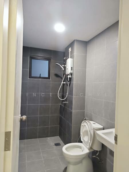 Vierra Residence untuk Untuk Disewa - RM 1,300 /bulan, Mac 2026 - Bathroom - PropertyGuru.com.my