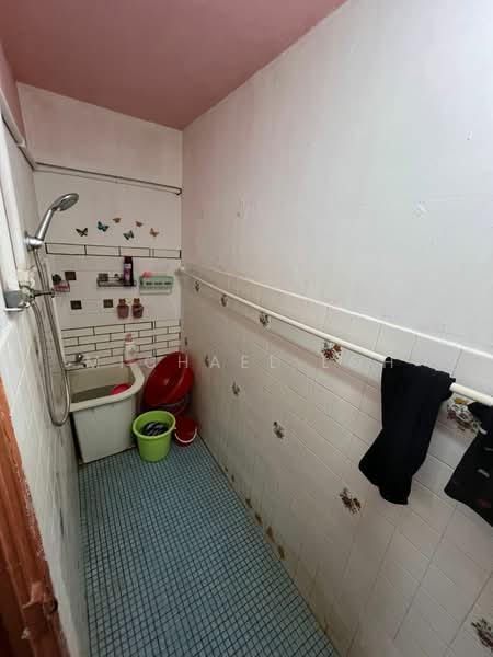 Desa Pakatan untuk Untuk Dijual - RM 168,000, Mac 2026 - Bathroom - PropertyGuru.com.my