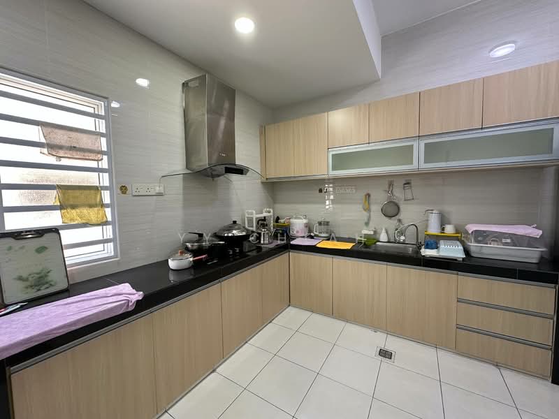 BANDAR LAHAT BARU untuk Untuk Dijual - RM 308,000, Mac 2026 - Kitchen - PropertyGuru.com.my