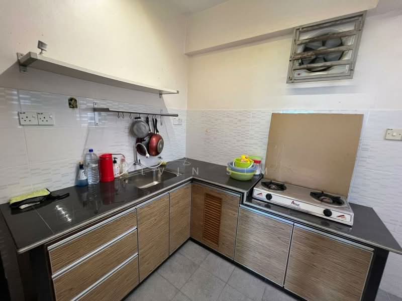Flat for Sale at Seri Intan - Alvin Sim - Kitchen - PropertyGuru.com.my