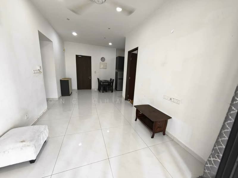 Royal Strand @ Country Garden Danga Bay untuk Untuk Disewa - RM 2,100 /bulan, Mac 2026 - Living Room - PropertyGuru.com.my
