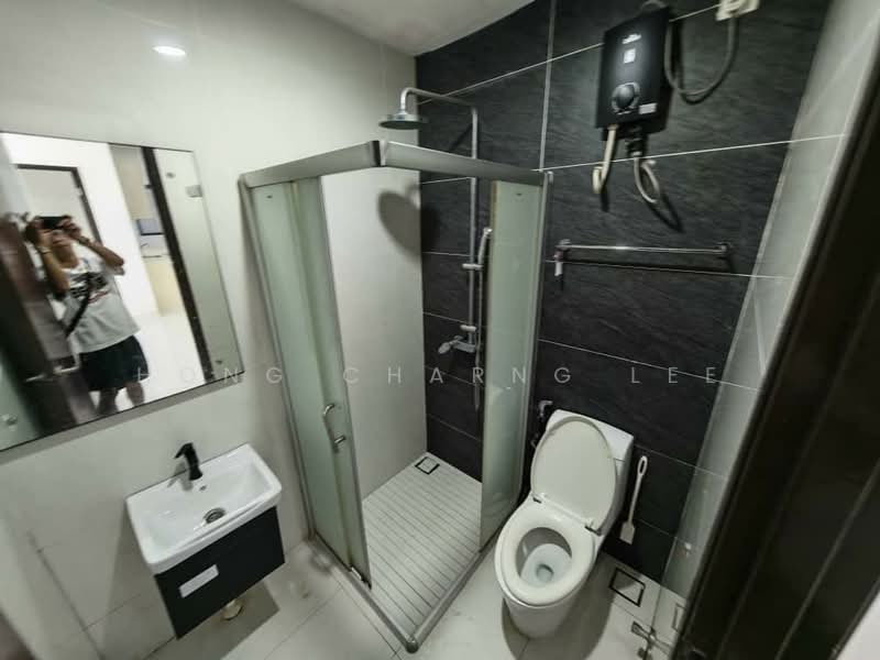 Royal Strand @ Country Garden Danga Bay untuk Untuk Disewa - RM 2,100 /bulan, Mac 2026 - Bathroom - PropertyGuru.com.my