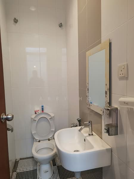 Taman Sayang Selasih untuk Untuk Dijual - RM 800,000, Mac 2026 - Bathroom - PropertyGuru.com.my