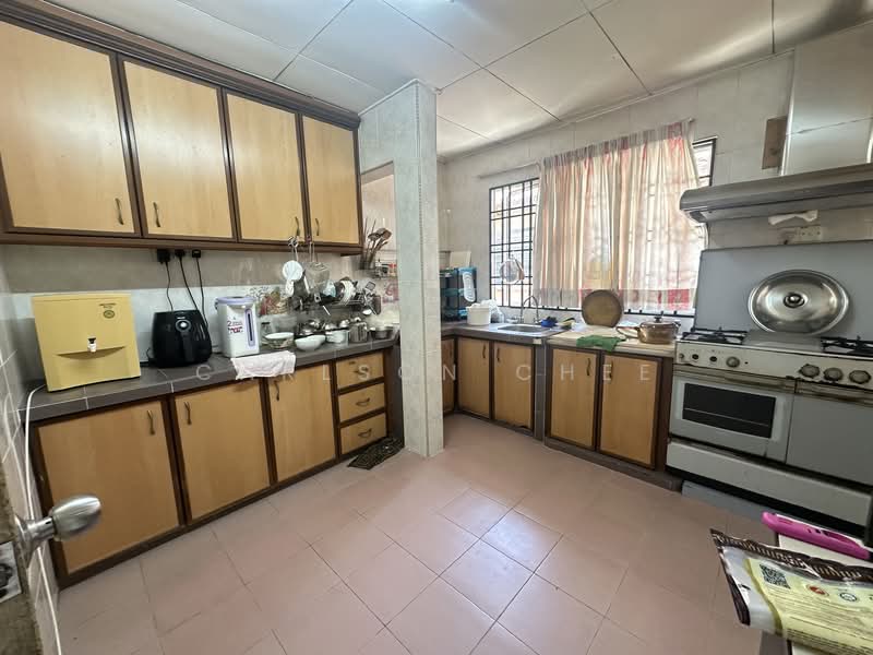 2-storey Terraced House for Sale in Bukit Jelutong (Shah Alam) - Carlson Chee - Kitchen - PropertyGuru.com.my