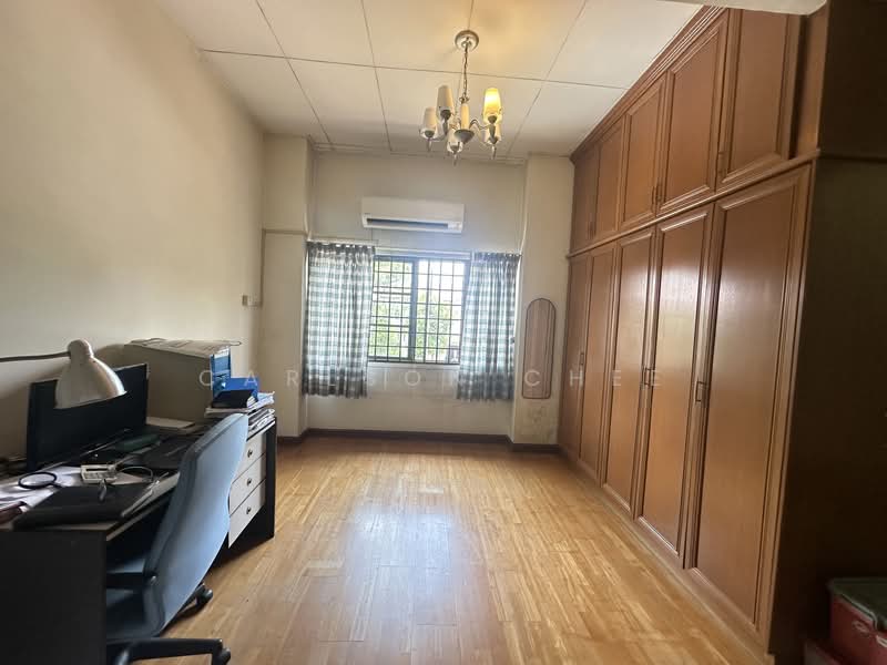 2-storey Terraced House for Sale in Bukit Jelutong (Shah Alam) - Carlson Chee - Bedroom - PropertyGuru.com.my