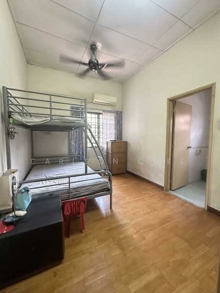 2-storey Terraced House for Sale in Bukit Jelutong (Shah Alam) - Carlson Chee - Bedroom - PropertyGuru.com.my