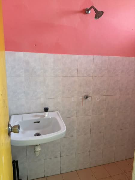 2-storey Terraced House for Sale in Saujana Damansara (Damansara Damai) - Chee Leng - Bathroom - PropertyGuru.com.my