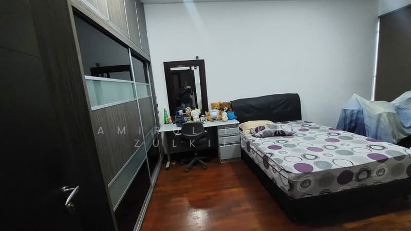 Perdana Lakeview East untuk Untuk Disewa - RM 5,800 /bulan, Mac 2026 - Bedroom - PropertyGuru.com.my