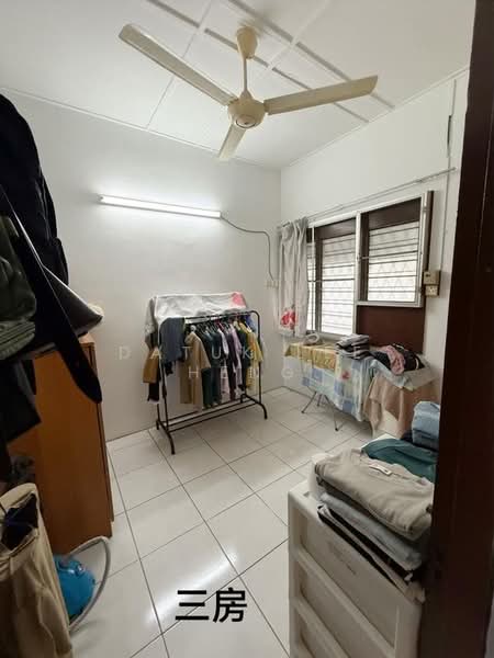 Taman Pengkalan Barat untuk Untuk Dijual - RM 280,000, Mac 2026 - Interior - PropertyGuru.com.my