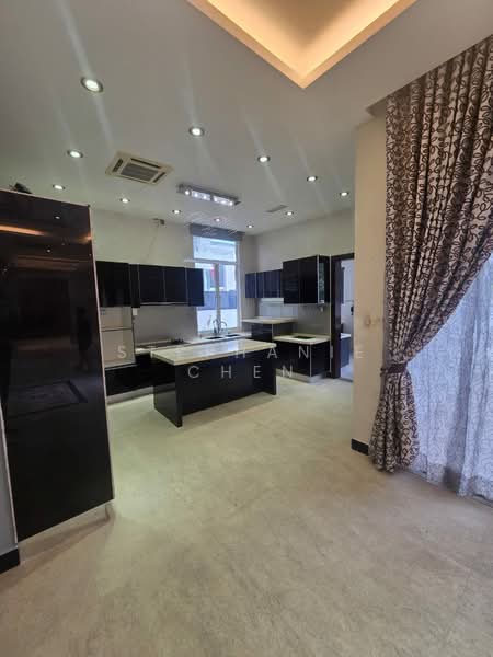 Bungalow for Sale in Subang Jaya (Selangor) - Stephanie Chen - Kitchen - PropertyGuru.com.my