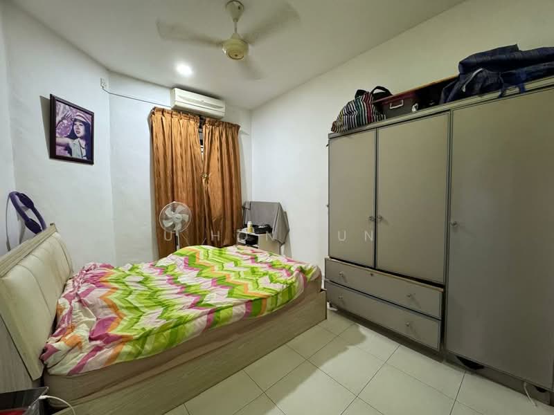 1-storey Terraced House for Sale in Taman Universiti (Skudai) - U Hon Kun - Bedroom - PropertyGuru.com.my