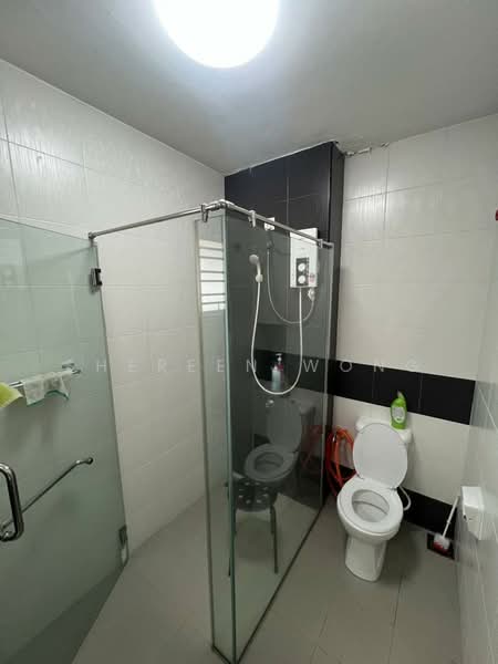 2-storey Terraced House for Sale in Taman Seri Austin (Tebrau) - Shereen Wong - Bathroom - PropertyGuru.com.my
