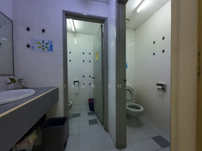 Office for Rent in Petaling Jaya (Selangor) - Ivan Kho - Bathroom - PropertyGuru.com.my