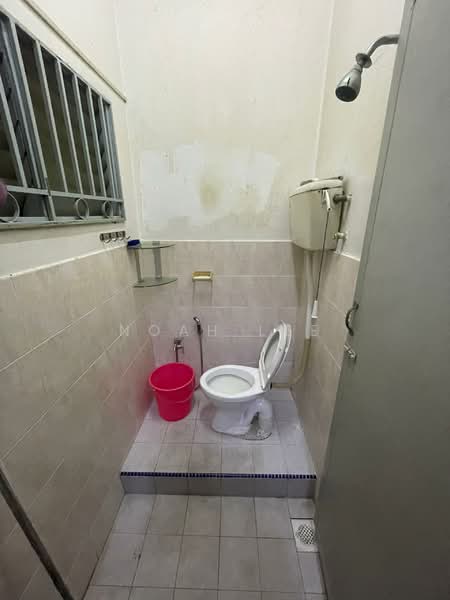 2-storey Terraced House for Sale in Kampung Pendamar (Klang) - Noah Lee - Bathroom - PropertyGuru.com.my