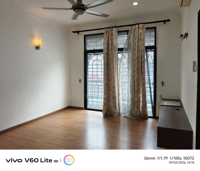 Semi-Detached House for Sale in Sungai Buloh (Selangor) - Gillian Tan - Living Room - PropertyGuru.com.my