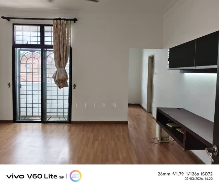 Semi-Detached House for Sale in Sungai Buloh (Selangor) - Gillian Tan - Living Room - PropertyGuru.com.my