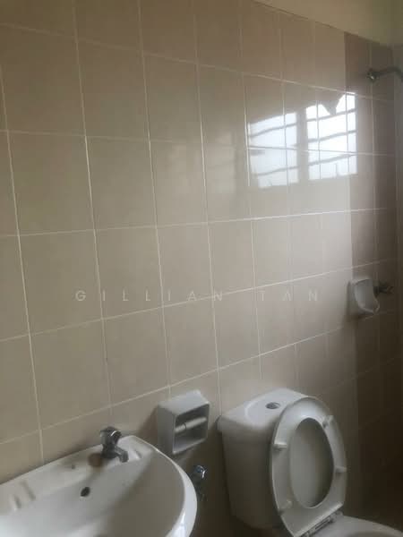 Semi-Detached House for Sale in Sungai Buloh (Selangor) - Gillian Tan - Bathroom - PropertyGuru.com.my