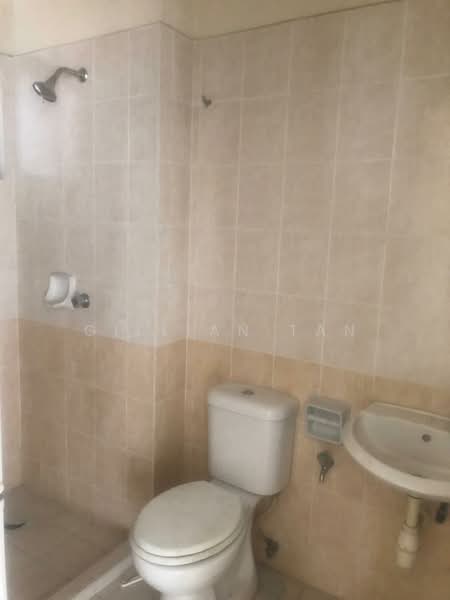 Semi-Detached House for Sale in Sungai Buloh (Selangor) - Gillian Tan - Bathroom - PropertyGuru.com.my