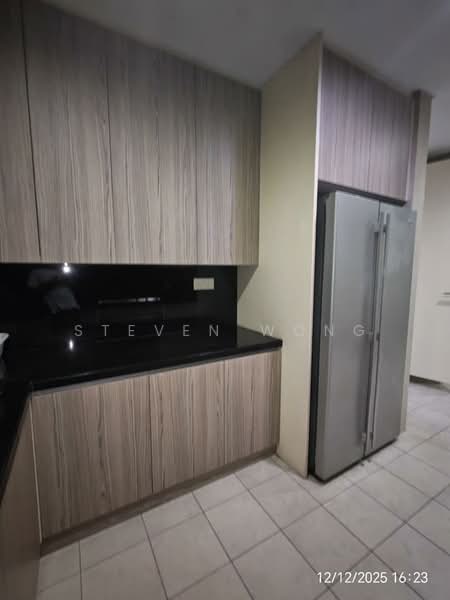 Service Residence for Sale at Pavilion Residences - Steven Wong - Kitchen - PropertyGuru.com.my