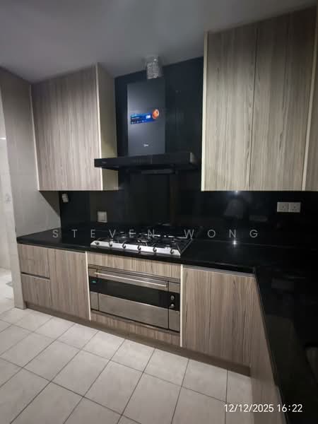 Service Residence for Sale at Pavilion Residences - Steven Wong - Kitchen - PropertyGuru.com.my