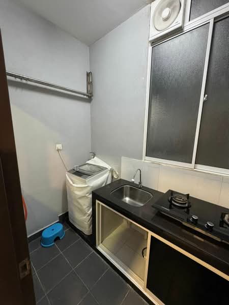 Condominium for Rent at The Henge - BC TAN - Kitchen - PropertyGuru.com.my