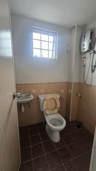 Bandar Damai Perdana untuk Untuk Dijual - RM 599,000, Mac 2026 - Bathroom - PropertyGuru.com.my