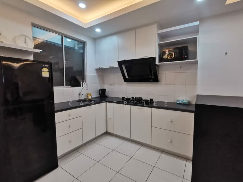 Scott Towers @ Larkin JB untuk Untuk Dijual - RM 380,000, Mac 2026 - Kitchen - PropertyGuru.com.my