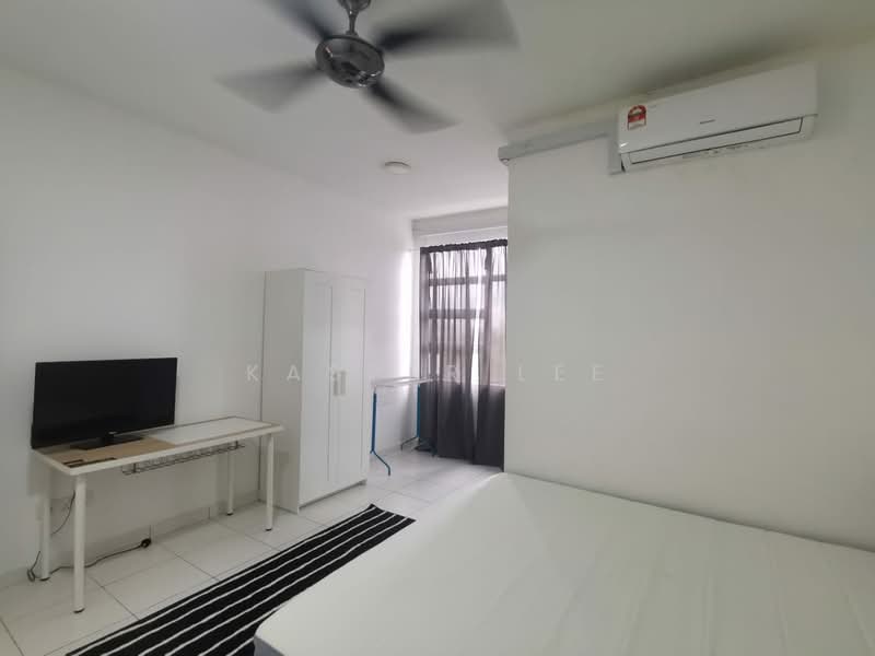 Scott Towers @ Larkin JB untuk Untuk Dijual - RM 380,000, Mac 2026 - Bedroom - PropertyGuru.com.my