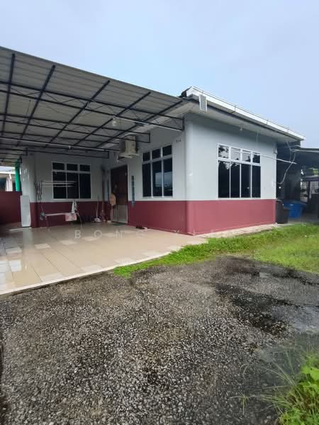 1-storey Terraced House for Sale in Kuching (Sarawak) - Bong Xian - Exterior - PropertyGuru.com.my
