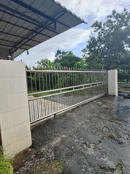 1-storey Terraced House for Sale in Kuching (Sarawak) - Bong Xian - Exterior - PropertyGuru.com.my