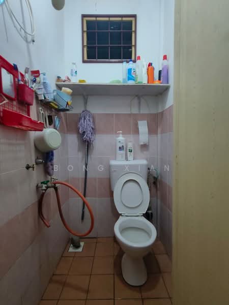 1-storey Terraced House for Sale in Kuching (Sarawak) - Bong Xian - Bathroom - PropertyGuru.com.my