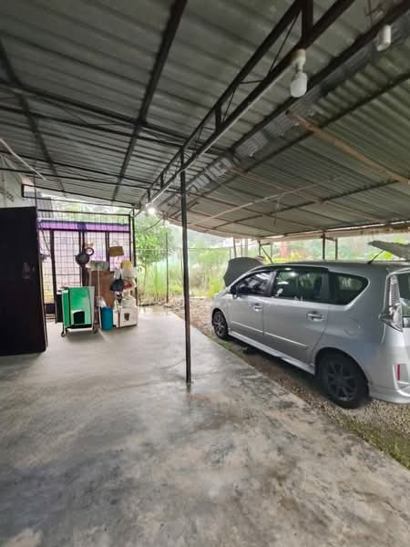 1-storey Terraced House for Sale in Kuching (Sarawak) - Bong Xian - Exterior - PropertyGuru.com.my