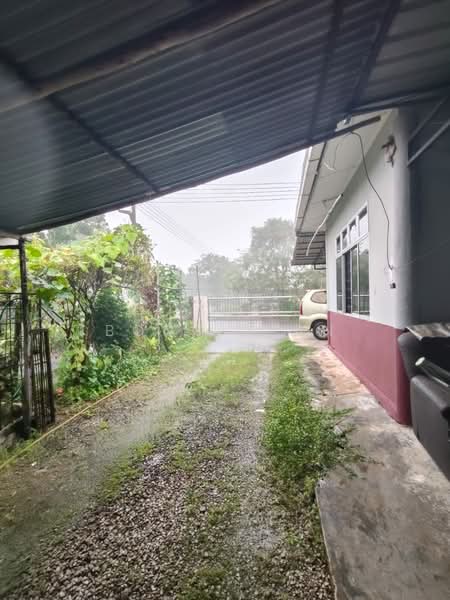 1-storey Terraced House for Sale in Kuching (Sarawak) - Bong Xian - Exterior - PropertyGuru.com.my