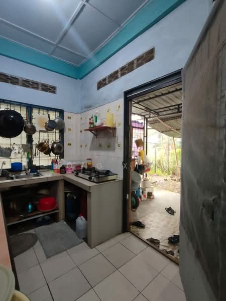 1-storey Terraced House for Sale in Kuching (Sarawak) - Bong Xian - Kitchen - PropertyGuru.com.my