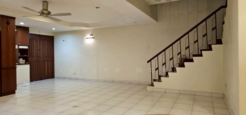 2-storey Terraced House for Rent in Taman Pelangi (Johor Bahru) - Joseph Wong - Living Room - PropertyGuru.com.my