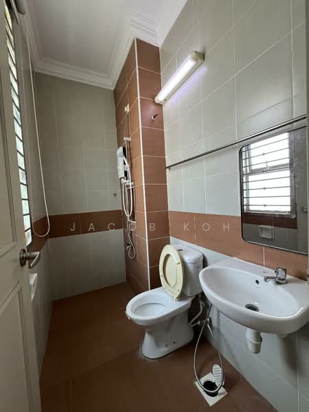 Taman Gaya untuk Untuk Disewa - RM 4,500 /bulan, Mac 2026 - Bathroom - PropertyGuru.com.my