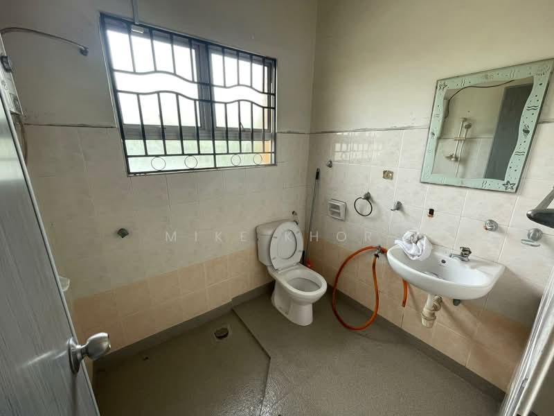 2-storey Terraced House for Sale in Kota Pendamar (Klang) - Mike Khor - Bathroom - PropertyGuru.com.my
