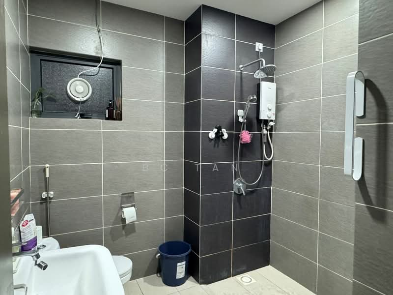 Condominium for Sale at The Henge - BC TAN - PropertyGuru.com.my