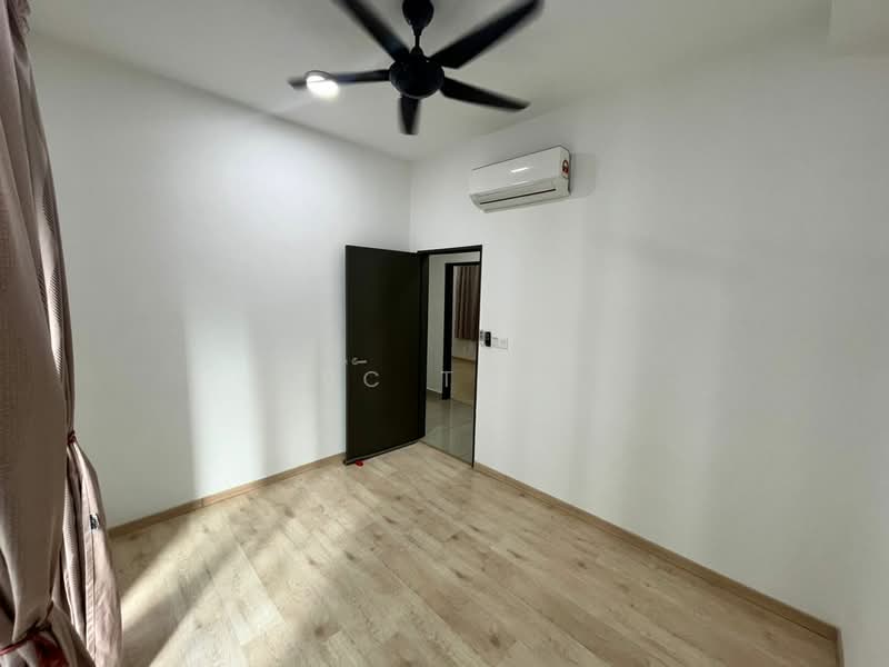 Condominium for Sale at The Henge - BC TAN - Bedroom - PropertyGuru.com.my
