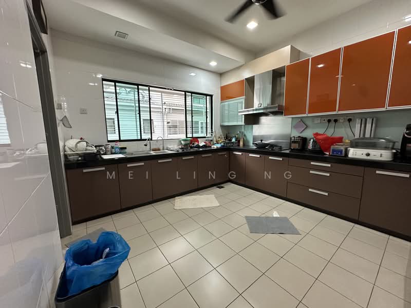 3-storey Terraced House for Sale in Taman Bukit Prima (Cheras) - Mei ling ng - Kitchen - PropertyGuru.com.my