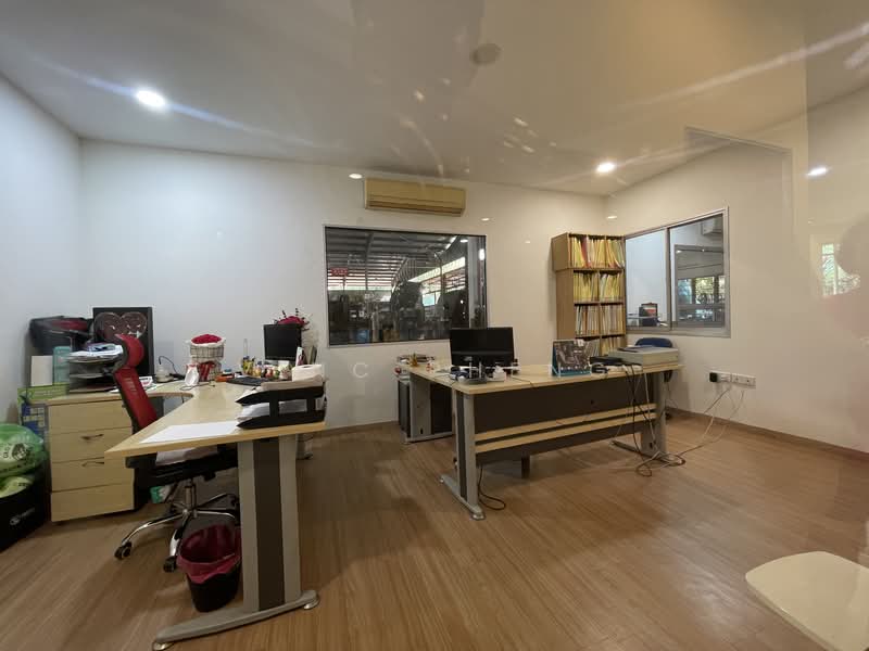 Warehouse for Sale in Kawasan Perindustrian Ayer Keroh (Ayer Keroh) - Vinc Pheng - Interior - PropertyGuru.com.my