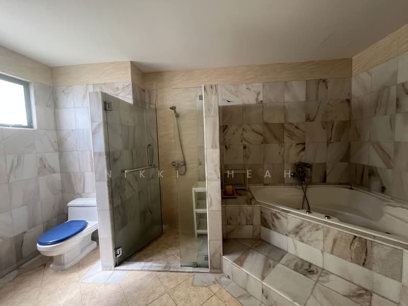 Diamond Villa Condominium untuk Untuk Dijual - RM 1,850,000, Mac 2026 - Bathroom - PropertyGuru.com.my