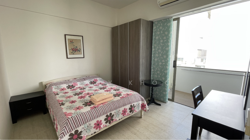 Kondominium untuk Dijual di By The Sea - Gary Khoo - Bedroom - PropertyGuru.com.my