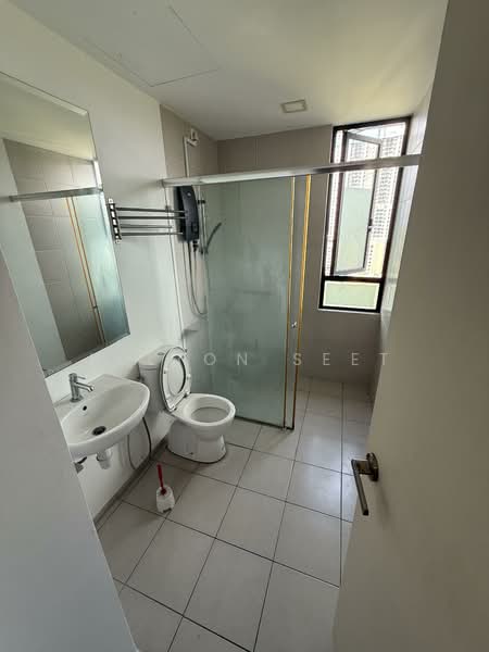 Condominium for Sale at Windows on The Park - Kelton Seet - Bathroom - PropertyGuru.com.my