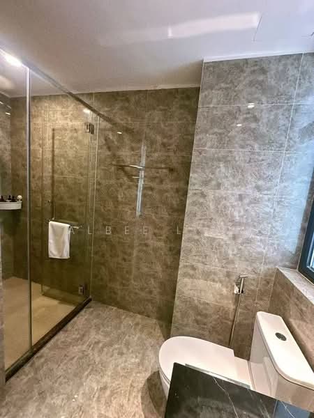 Kondominium untuk Dijual di R&F Princess Cove Phase 2-Seine Region - Albee Liew - Bathroom - PropertyGuru.com.my