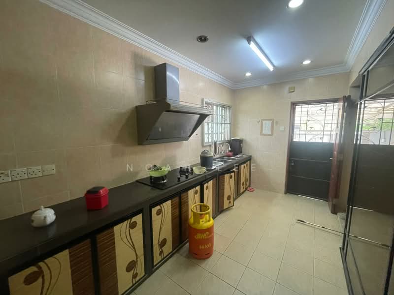 Taman Teluk Gedung Indah untuk Untuk Dijual - RM 1,000,000, Mac 2026 - Kitchen - PropertyGuru.com.my