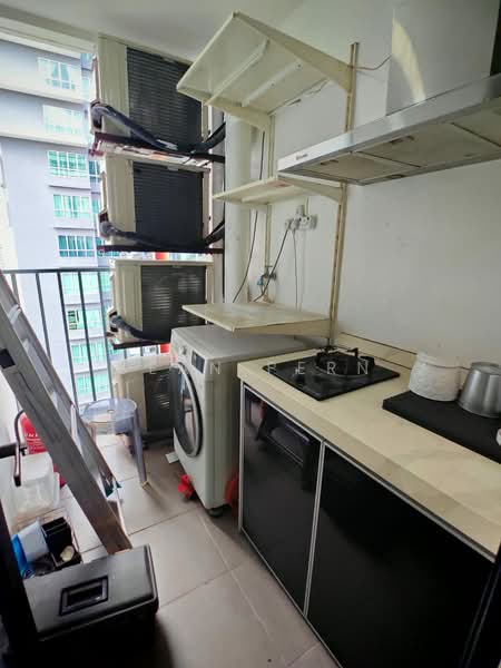 The Zizz @ Damansara North untuk Untuk Disewa - RM 1,999 /bulan, Mac 2026 - Yard/Wet kitchen - PropertyGuru.com.my