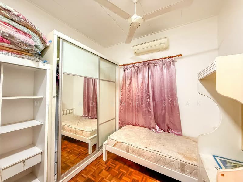 Facing Open 2 Storey Terrace Bandar Baru Bangi untuk Untuk Dijual - RM 590,000, Mac 2026 - Bedroom - PropertyGuru.com.my