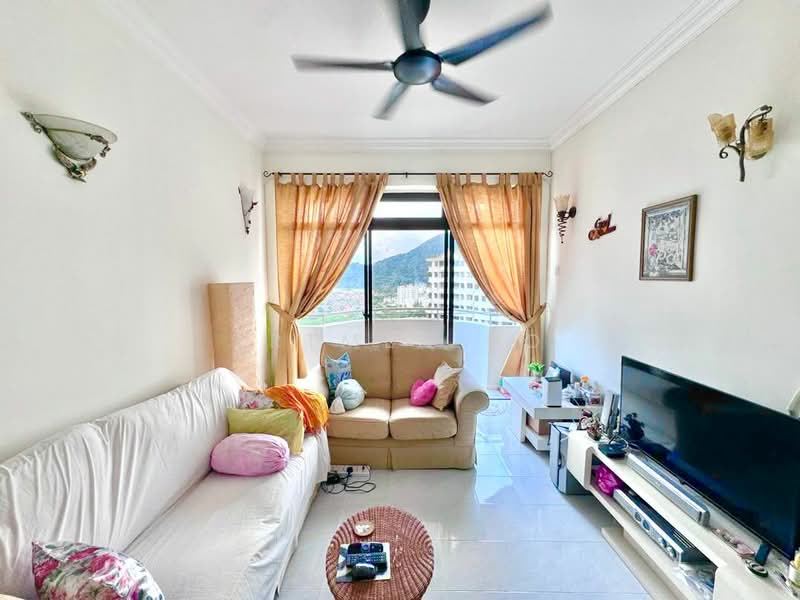 Condominium for Sale at Eden Seaview Condominium - Ertmen Ho - Living Room - PropertyGuru.com.my